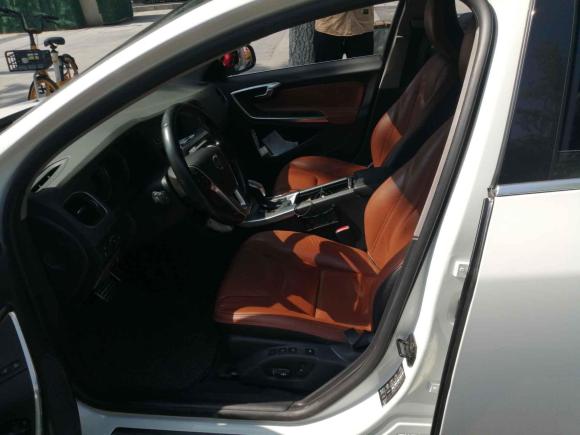 [成都·川A] 二手沃尔沃沃尔沃V602013款 T5 智雅版