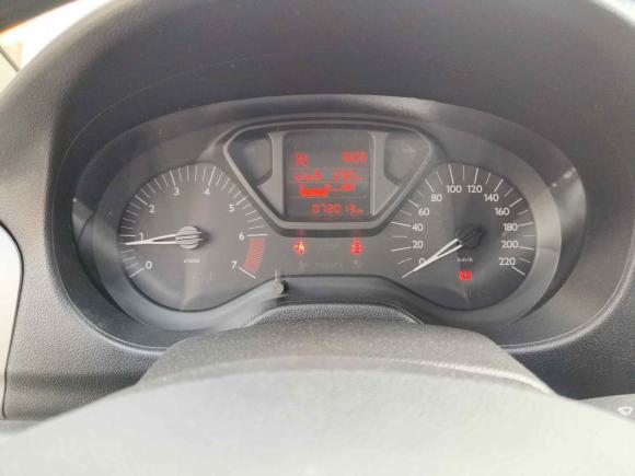 [青岛·鲁B] 二手雪铁龙爱丽舍2016款 1.6L 自动时尚型