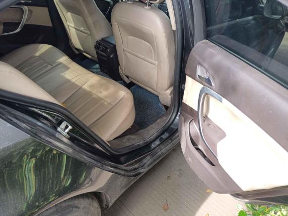 [无锡·苏B] 二手别克君威2012款 2.0L 豪华版