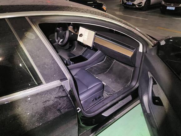 [上海·沪A] 二手特斯拉Model 32020款 标准续航后驱升级版