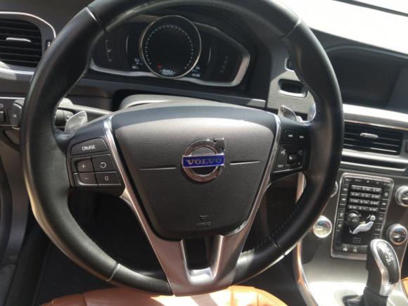 [上海·沪C] 二手沃尔沃沃尔沃V602015款 T5 智雅版