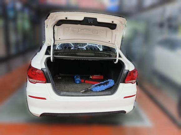 [无锡·苏B] 二手雪佛兰科沃兹2018款 320 自动欣享天窗版