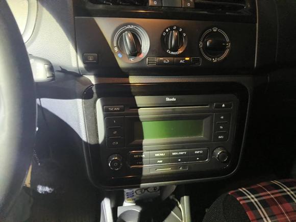 [上海·沪C] 二手斯柯达晶锐2012款 1.6L 自动酷黑版