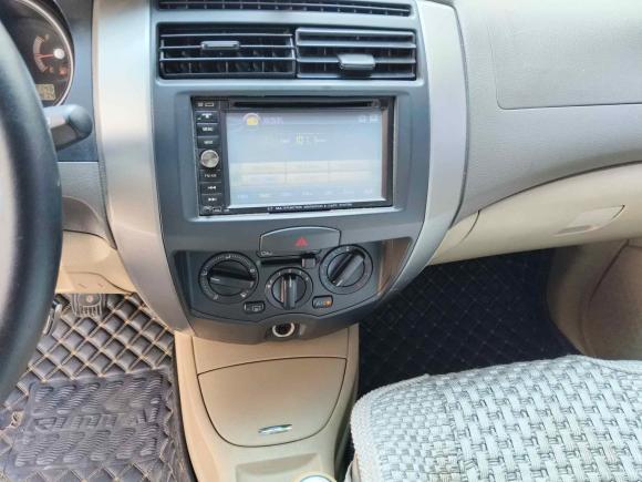 [南通·苏F] 二手日产骊威2010款 劲逸版 1.8L 手动标准型