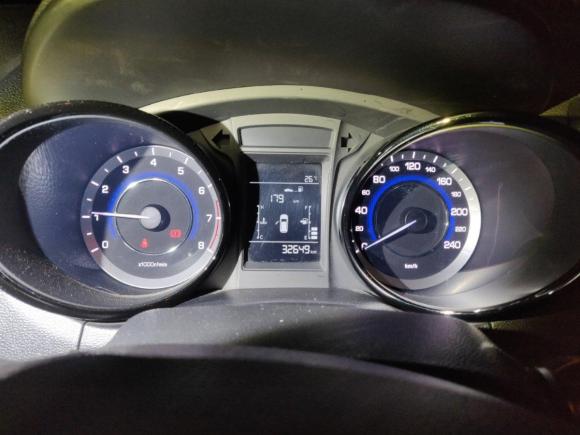 [武汉·鄂A] 二手长安长安CS152016款 1.5L 手动豪华版