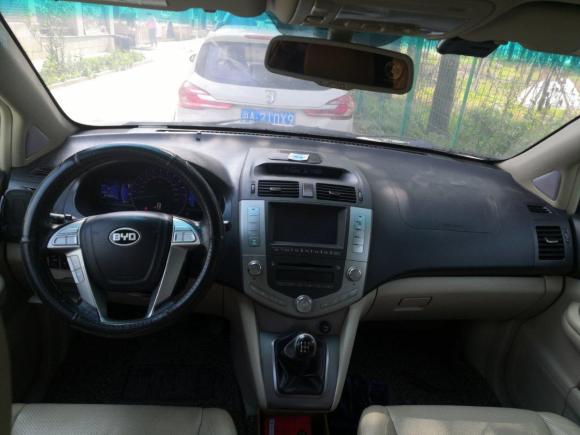 [上海·沪C] 二手比亚迪比亚迪S62012款 2.0L 手动尊贵型