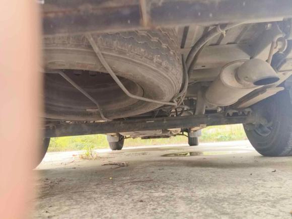 [常州·苏D] 二手东风御风御风2014款 2.5T御利宝物流车中轴中顶ZD25