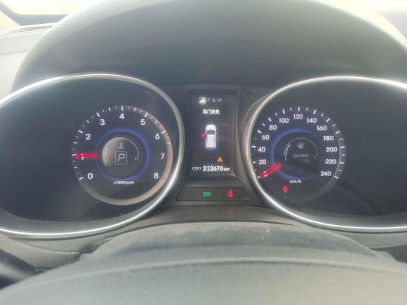 [温州·浙C] 二手现代胜达2013款 2.4L 自动四驱尊贵型