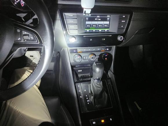 [南京·苏A] 二手斯柯达速派2016款 TSI330 DSG智行版