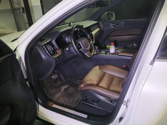 [上海·苏B] 二手沃尔沃沃尔沃XC602021款 T5 四驱智远豪华版