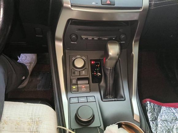 [广州·粤A] 二手雷克萨斯雷克萨斯NX2015款 200t 全驱 锋尚版