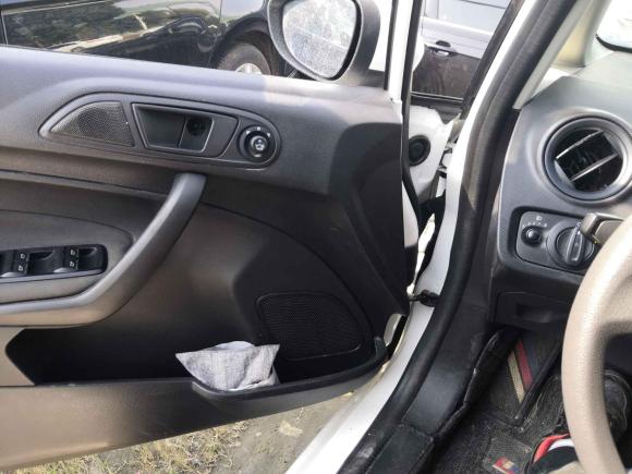 [成都·川K] 二手福特嘉年华2013款 三厢 1.5L 手动风尚型