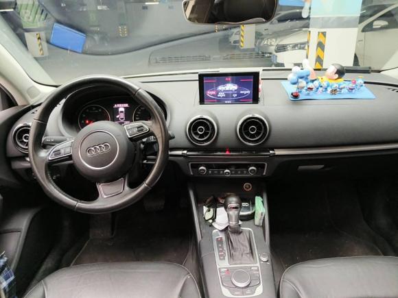 [武汉·鄂A] 二手奥迪奥迪A32015款 Limousine 35 TFSI 百万纪念舒享型