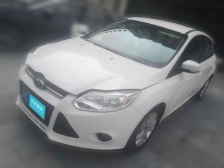 福特福克斯2012款两厢1.6L自动舒适型