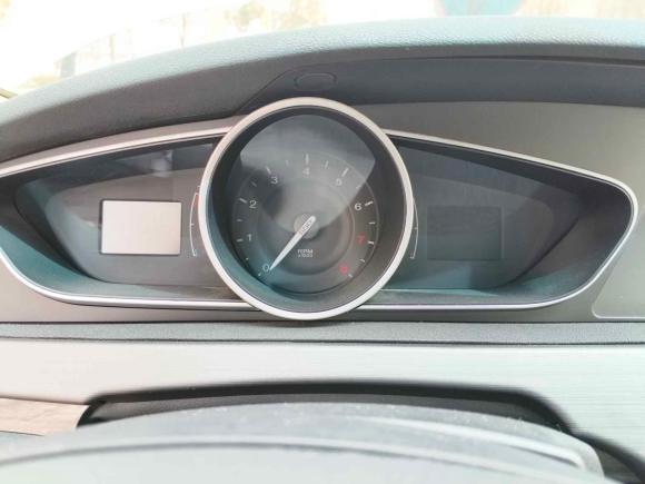 [上海·沪C] 二手荣威荣威5502014款 550S 1.8L 自动智选版