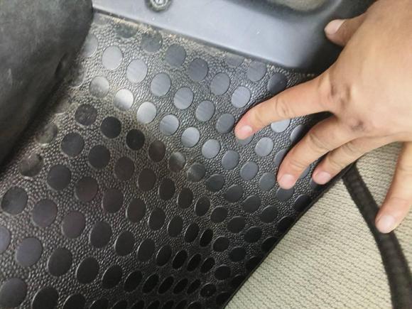 [合肥·皖A] 二手上汽大通MAXUS新途V802023款 2.0T 手动经典傲运通长轴中顶6/7/8/9座