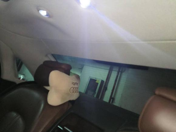 [上海·沪M] 二手奥迪奥迪A82012款 A8L 50 TFSI quattro尊贵型