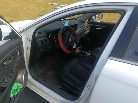 [南京·苏A] 二手奔腾奔腾B502016款 1.4T 自动豪华型