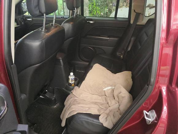 [深圳·粤B] 二手Jeep指南者2012款 2.4L 四驱运动版