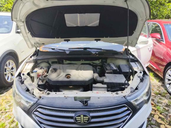 [上海·苏F] 二手奔腾奔腾B302016款 1.6L 自动豪华型