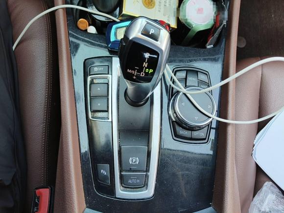 [苏州·苏U] 二手宝马宝马5系GT2015款 528i 领先型