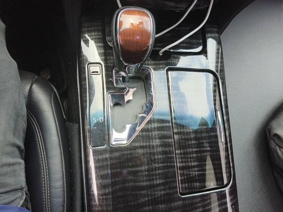 [深圳·粤B] 二手丰田皇冠2015款 2.0T 时尚版