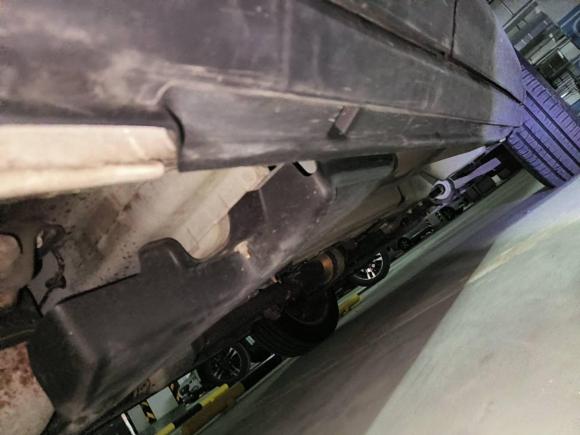 [合肥·皖A] 二手路虎揽胜极光2016款 2.0T SE 智耀版