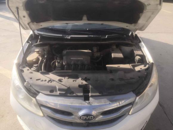 [温州·浙C] 二手比亚迪速锐2016款 1.5L 手动精英型