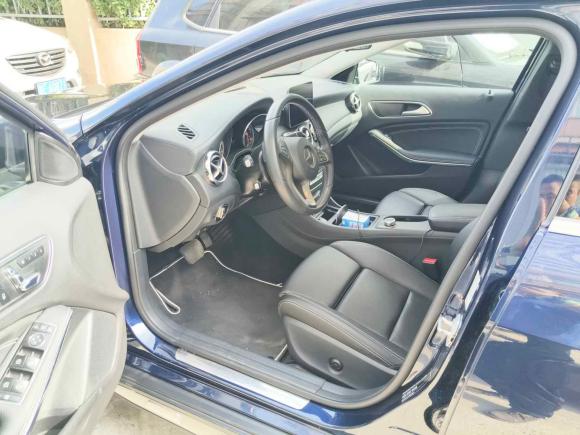 [北京·京N] 二手奔驰奔驰GLA2017款 GLA 200 时尚型