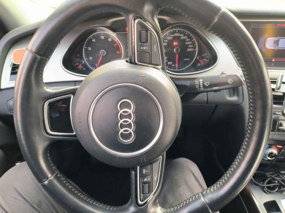 [上海·沪D] 二手奥迪奥迪A4L2013款 35 TFSI 自动技术型