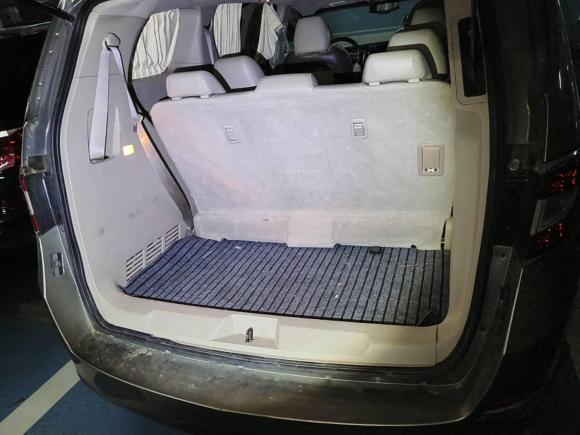 [济南·鲁A] 二手别克别克GL82011款 3.0L XT豪华商务旗舰版