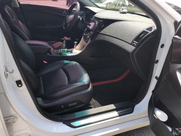 [嘉兴·浙C] 二手现代索纳塔2013款 2.0L 自动尊贵版