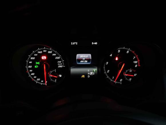 [苏州·苏E] 二手奔驰奔驰CLA2016款 改款 CLA 200 时尚型