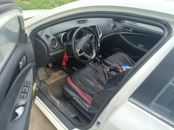 [佛山·桂A] 二手长安逸动XT2013款 1.6L 手动俊酷型 国V