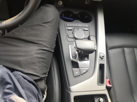 [上海·浙F] 二手奥迪奥迪A4L2018款 30周年年型 40 TFSI 进取型