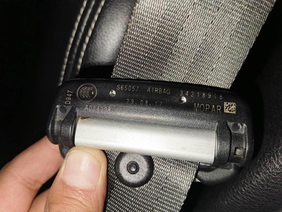 [西安·陕A] 二手Jeep自由侠2017款 180T 自动高能版