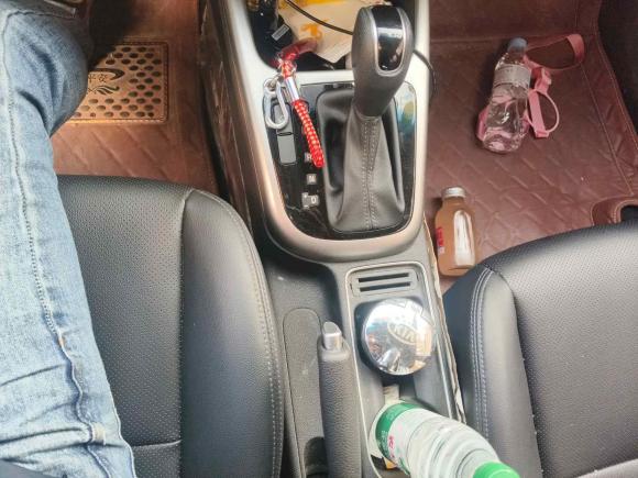 [上海·苏J] 二手起亚KX3傲跑2015款 1.6L 自动两驱DLX