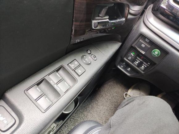 [上海·沪F] 二手本田艾力绅2016款 2.4L 至尊版