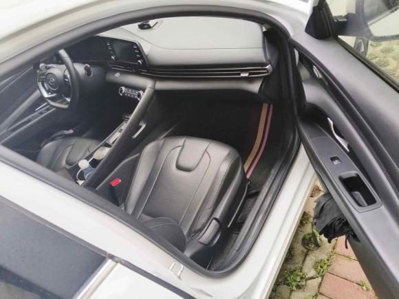 [武汉·鄂A] 二手现代伊兰特2021款 1.5L CVT GLX精英版