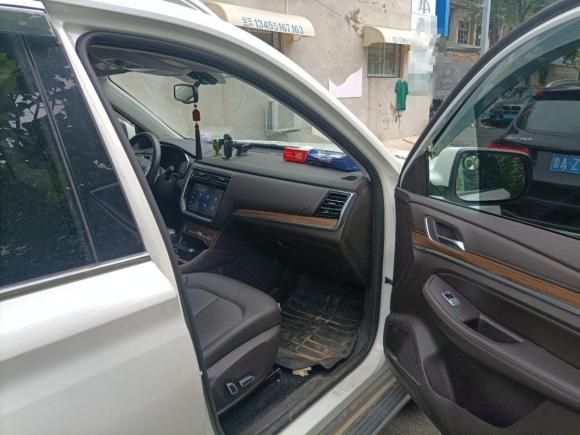 [济南·鲁A] 二手荣威荣威RX82019款 30T 智联网四驱超群旗舰版