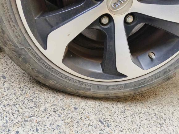 [武汉·鄂A] 二手比亚迪比亚迪S72015款 2.0T 自动尊贵型