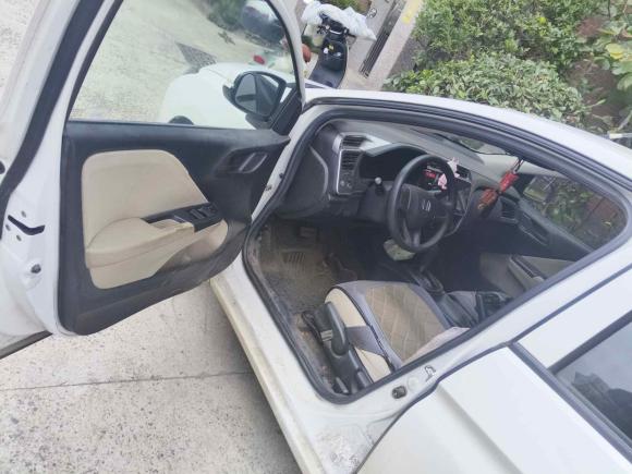 [上海·沪C] 二手本田锋范2015款 1.5L CVT舒适版