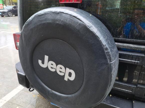 [西安·陕A] 二手Jeep牧马人2015款 2.8TD Sahara 四门舒享版