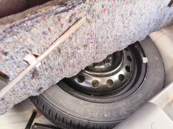 [上海·黑D] 二手铃木奥拓2013款 1.0L 自动豪华型