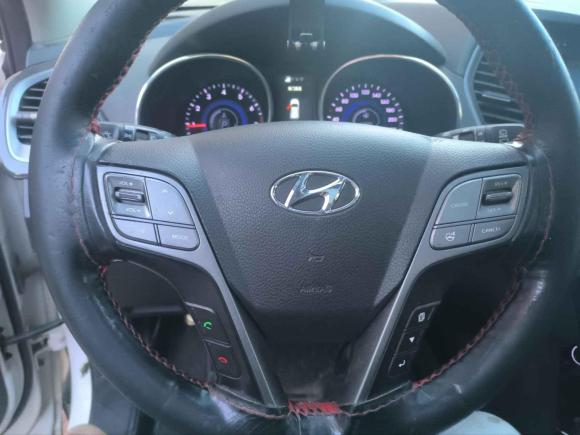 [青岛·鲁B] 二手现代胜达2013款 2.4L 自动两驱智能型