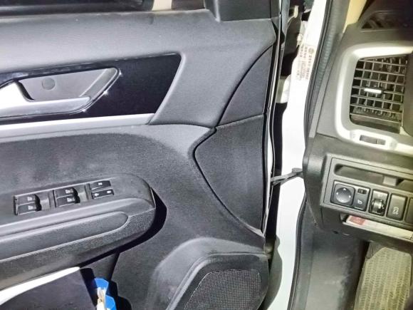 [苏州·闽J] 二手东风风神东风风神AX72015款 2.0L 手动智逸型