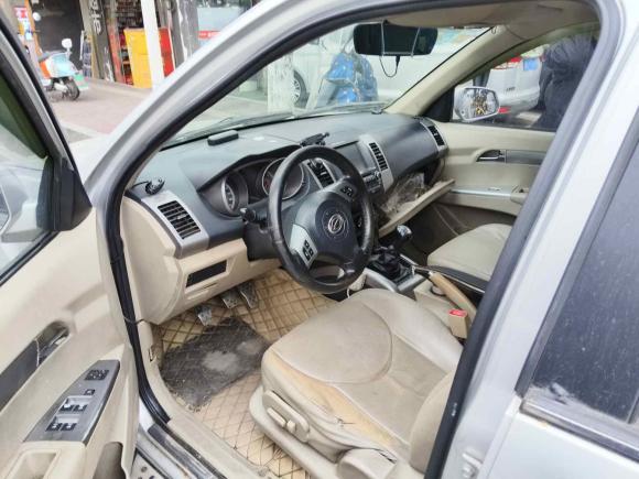 [成都·川A] 二手陆风陆风X82012款 探索版 2.0T 柴油4X4超豪华型