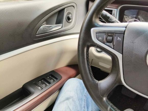 [南京·苏A] 二手别克别克GL82017款 25S 豪华型 国V