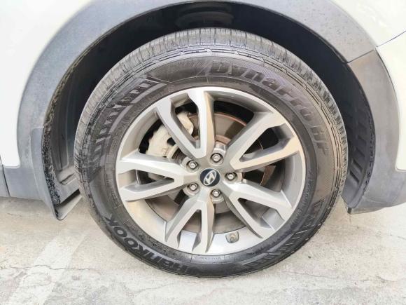 [深圳·粤B] 二手现代胜达2013款 2.4L 自动四驱尊贵型