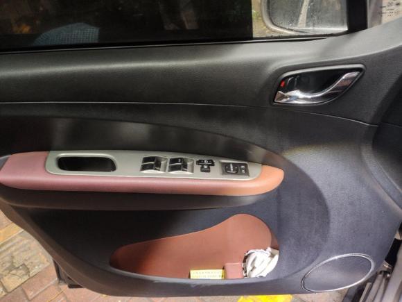 [广州·粤A] 二手东风风行景逸X52015款 1.6L 手动尊享型